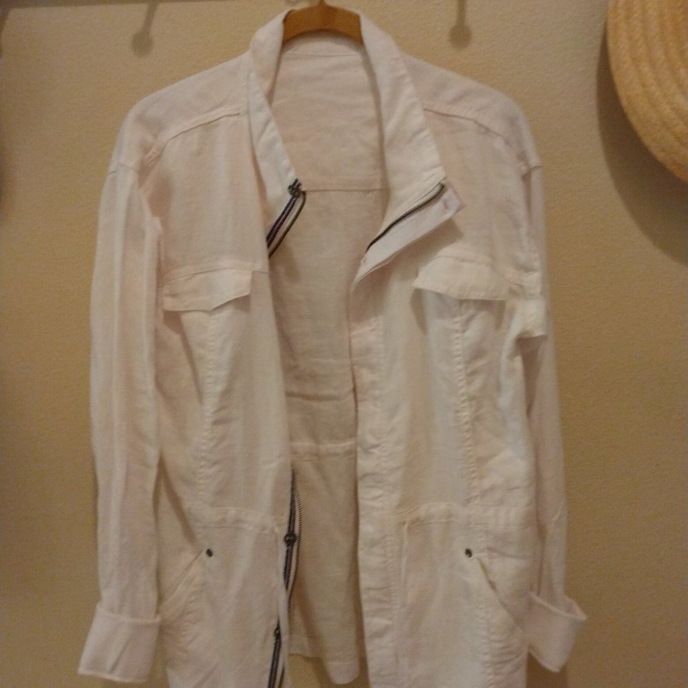 White linen casual jacket  (NEW)